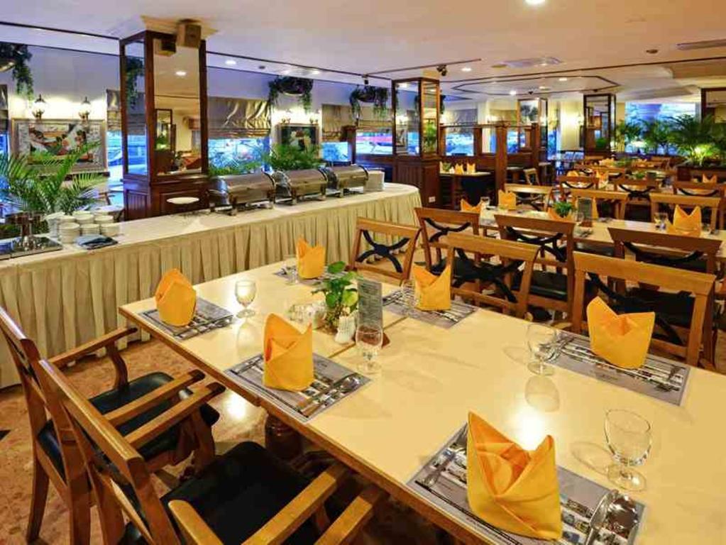Holiday Villa Hotel City Centre Phnom Penh Exteriör bild