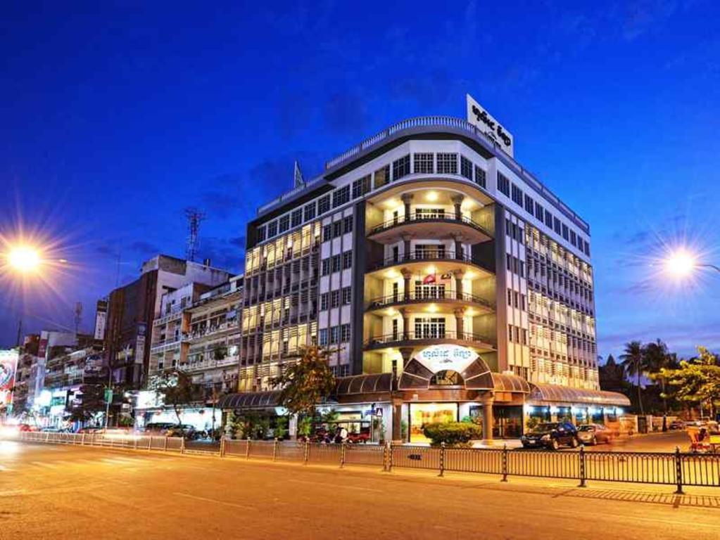 Holiday Villa Hotel City Centre Phnom Penh Exteriör bild