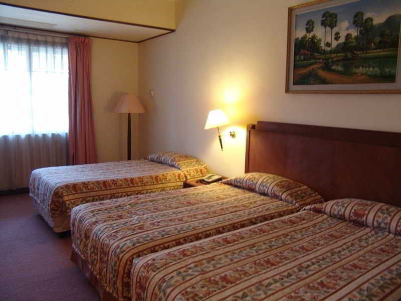 Holiday Villa Hotel City Centre Phnom Penh Exteriör bild